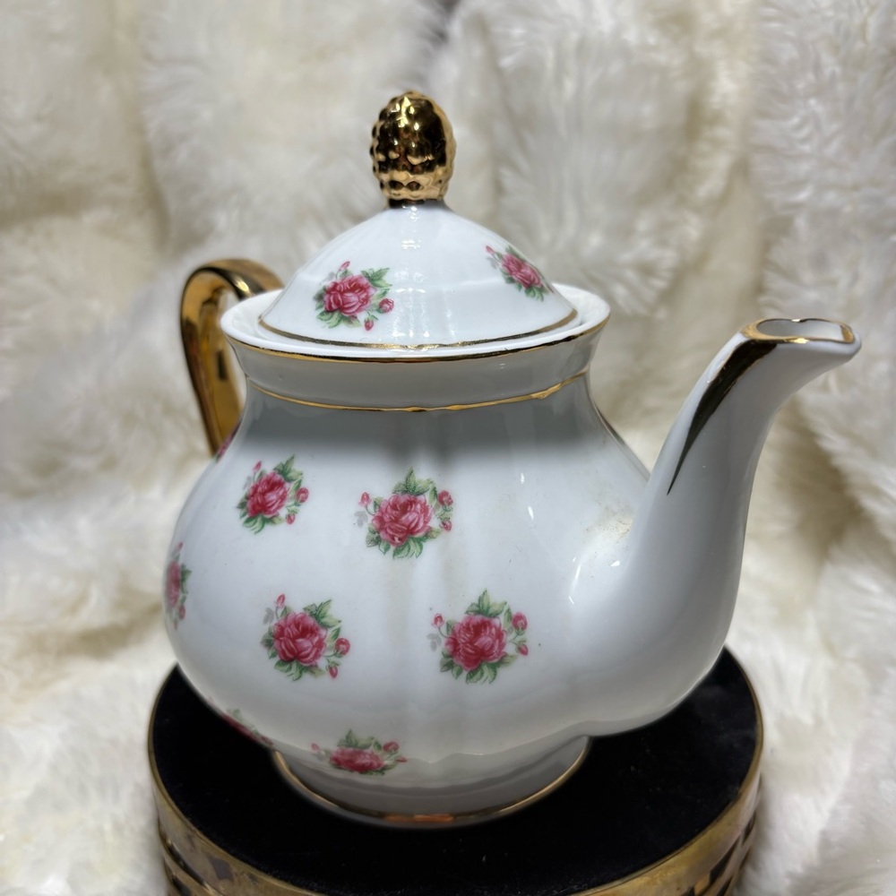 Vintage Nasco Fine China hot teapot with a rose pattern, handcrafted in Japan. - Picture 3 of 13